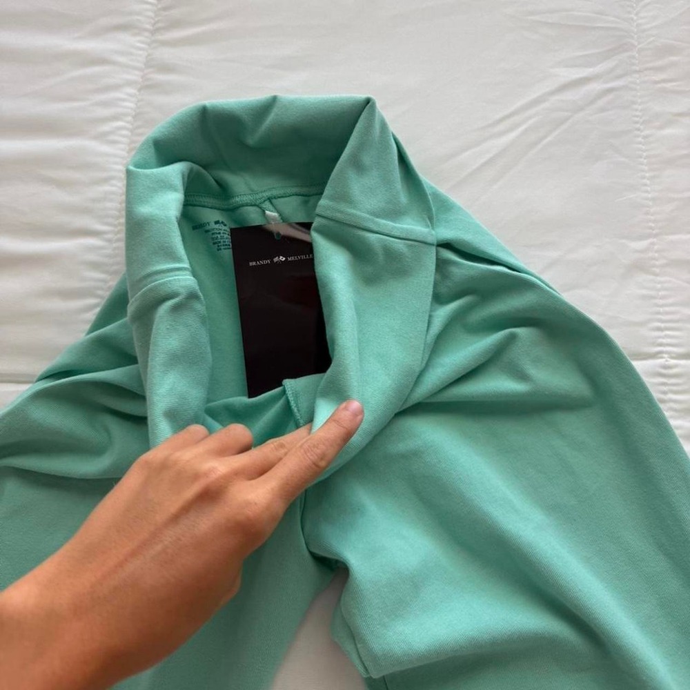 Brandy Melville Aquamarine/Teal Priscilla Pants - Picture 2 of 3